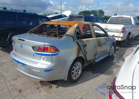 2013 Mitsubishi Lancer Es/Es Sport z USA, uszkodzony, nr VIN JA32U2FU8DU006452